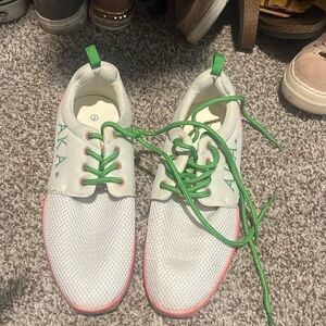 Aka tennis shoes